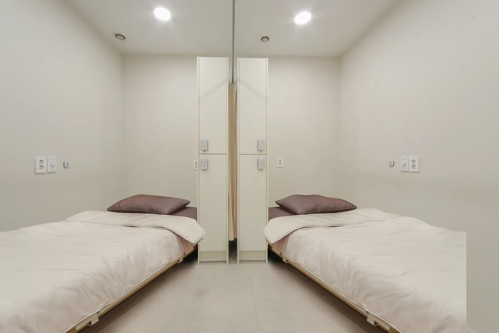Recovery room